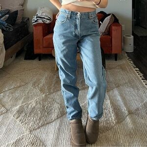 Vintage Levi’s 550 Relaxed Fit Tapered Leg